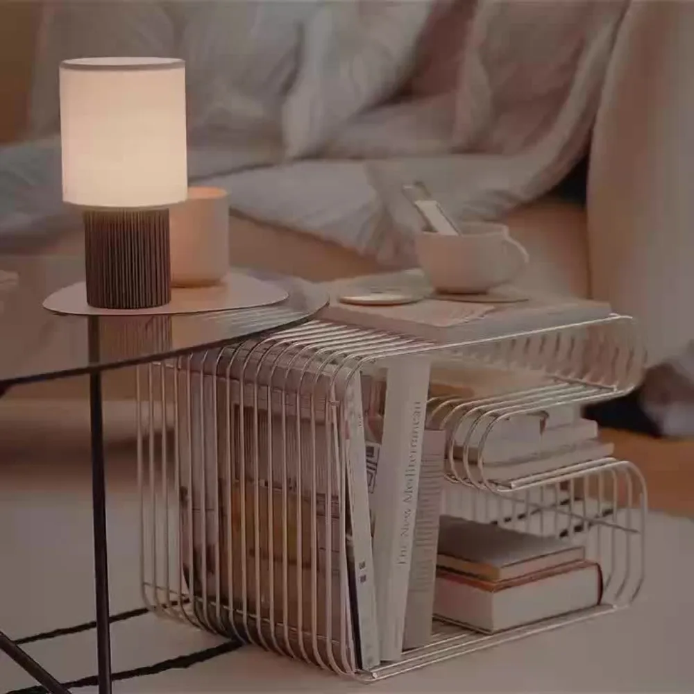 Scandinavian-Inspired Metal Bo - đánh giá và giá Home Decor Magazine