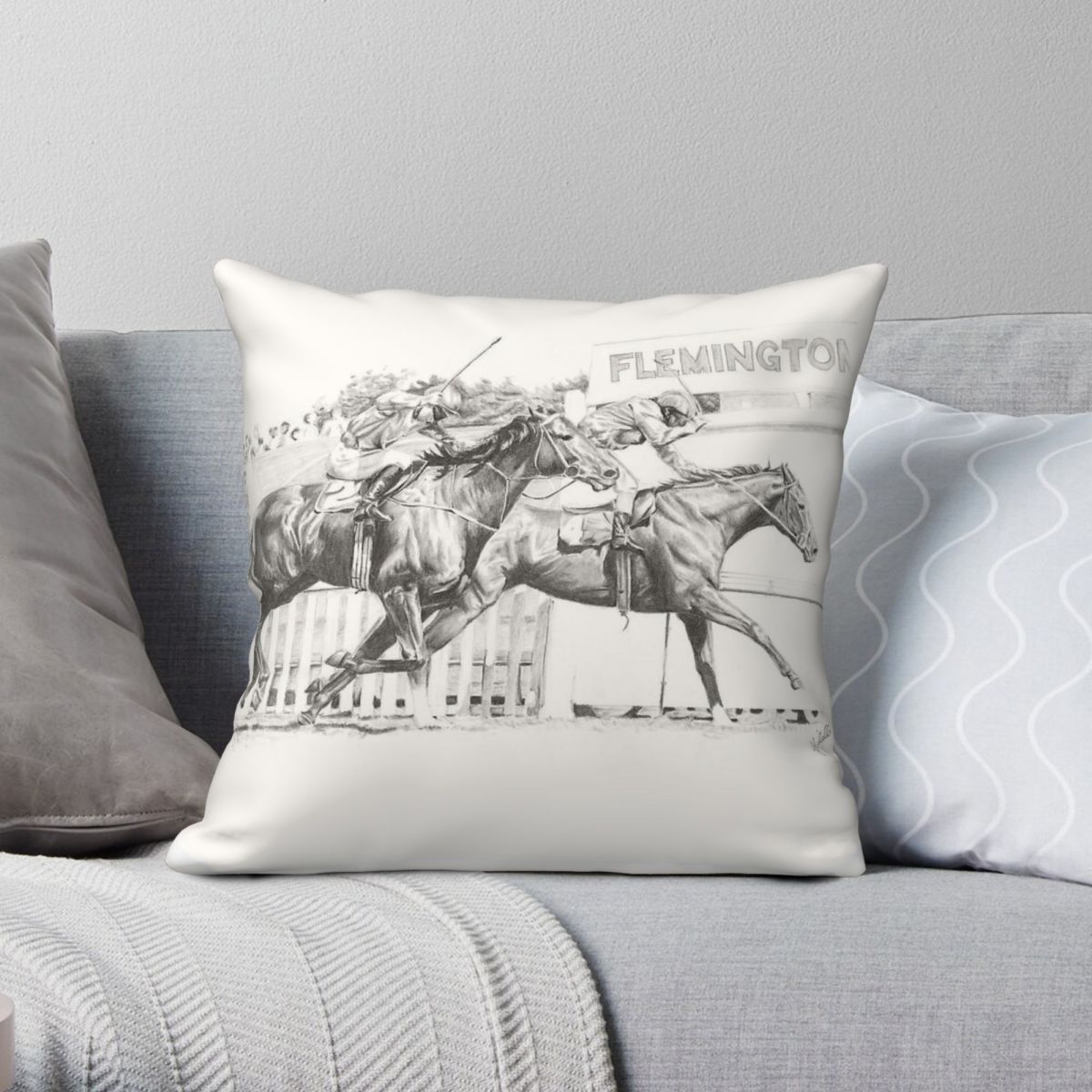 Melbourne Cup Dressage Pillowc - đánh giá và giá Home Decor Melbourne